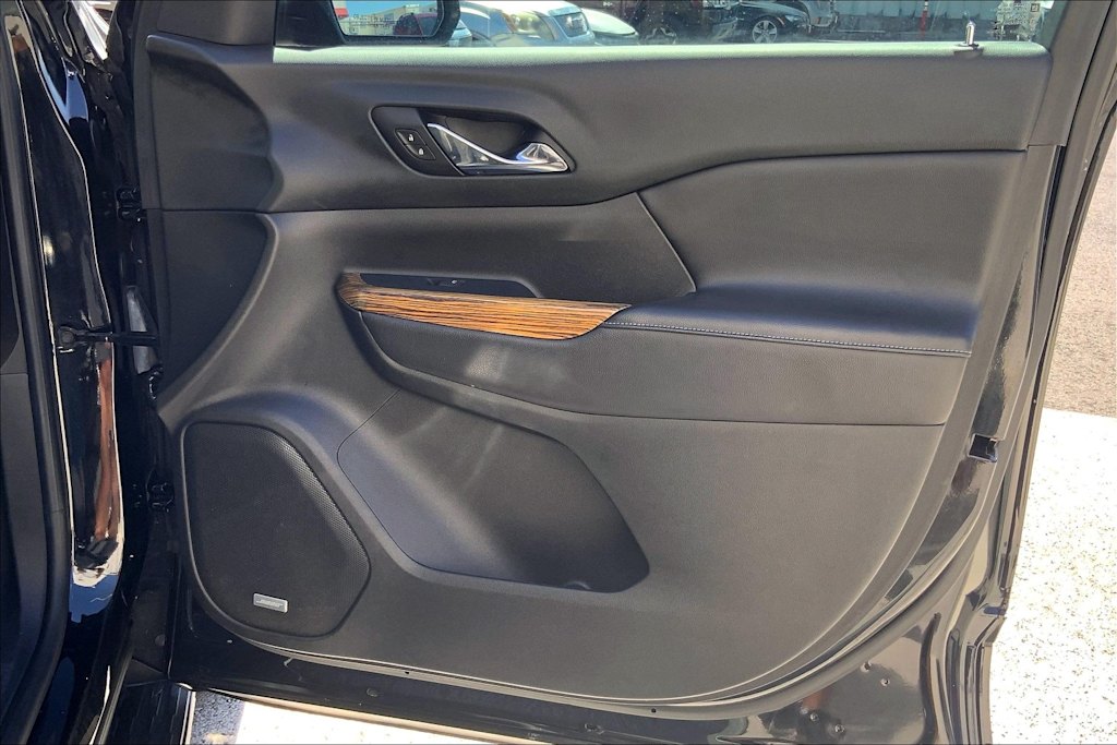 Thumbnail: 2017 GMC Acadia - 28