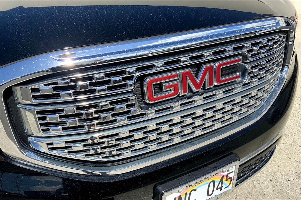 Thumbnail: 2017 GMC Acadia - 33