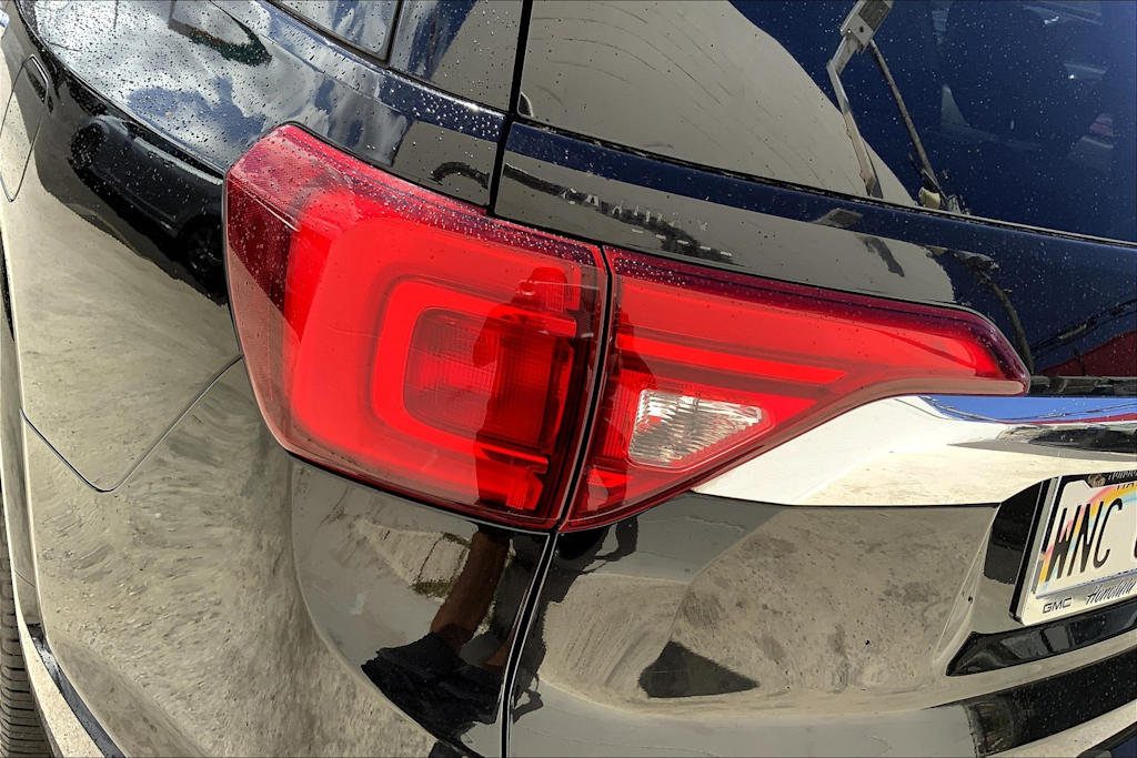 Thumbnail: 2017 GMC Acadia - 32