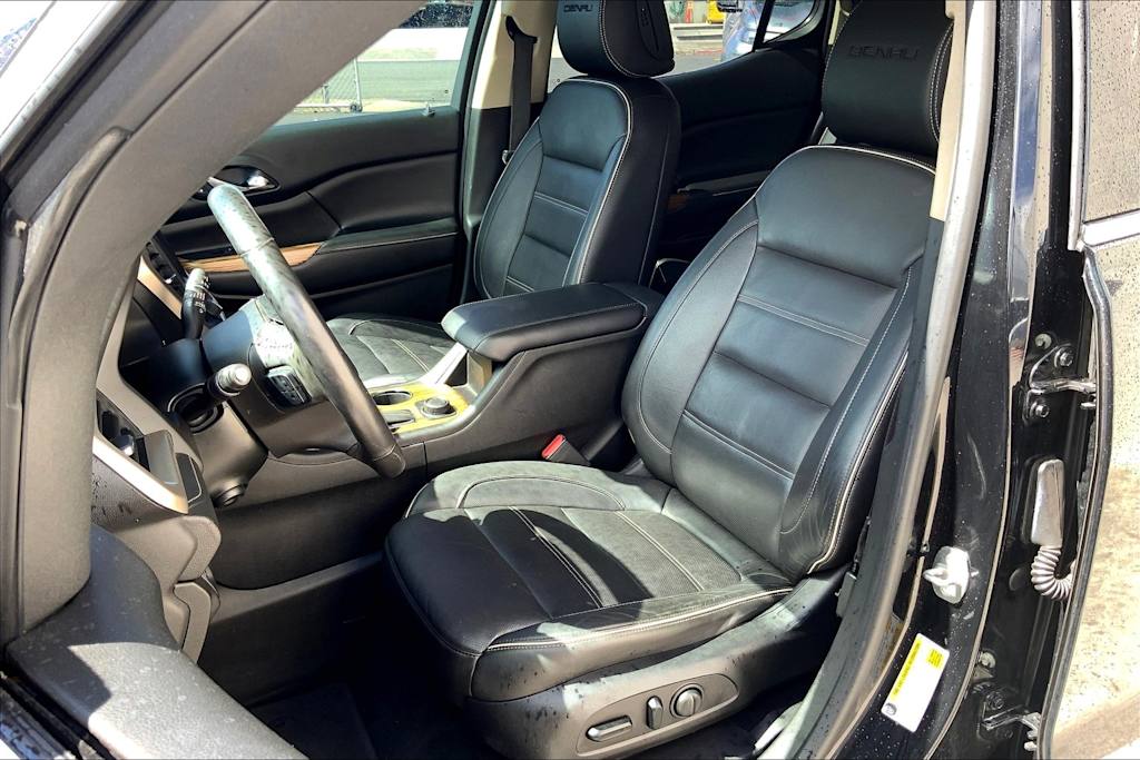 Thumbnail: 2017 GMC Acadia - 11