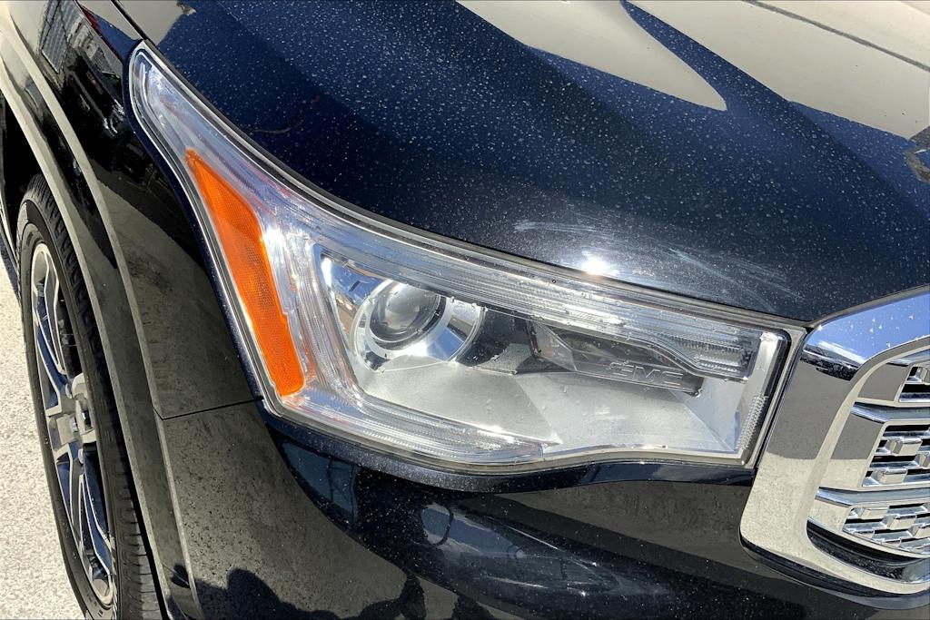 Thumbnail: 2017 GMC Acadia - 31