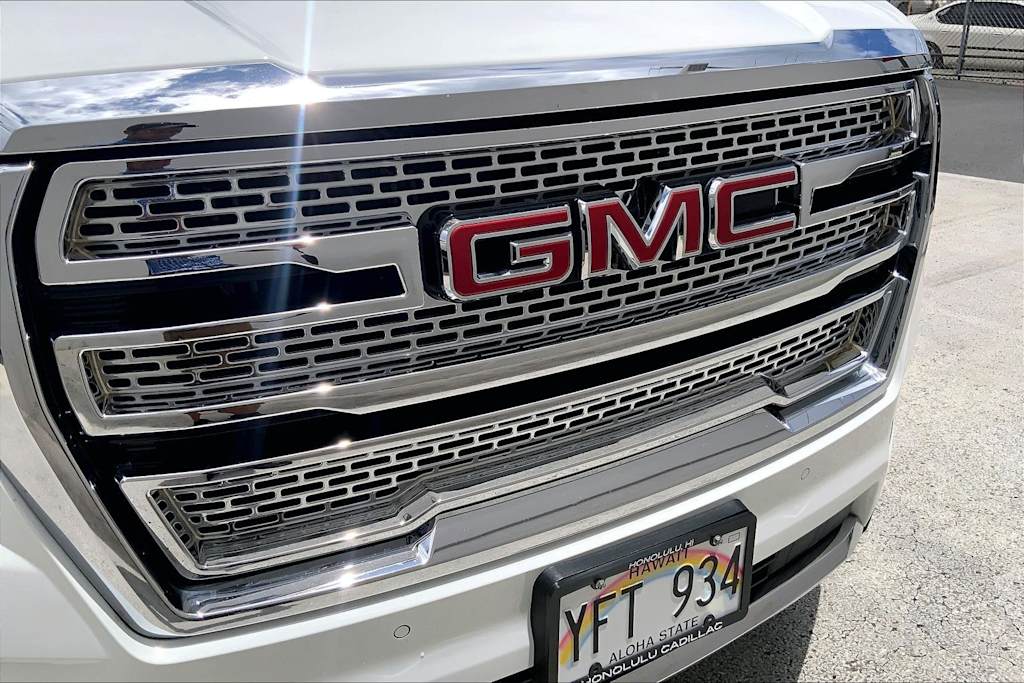 Thumbnail: 2023 GMC Yukon - 33