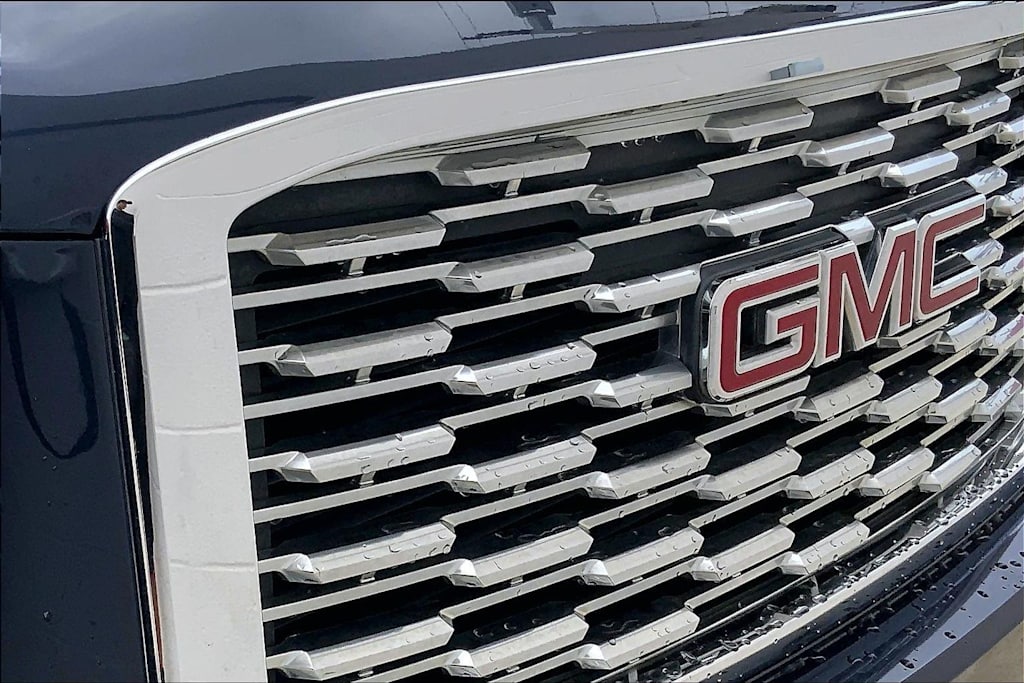 Thumbnail: 2018 GMC Yukon XL - 31