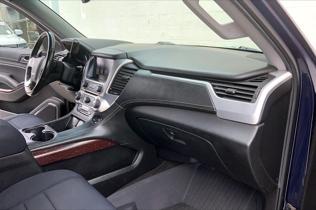Thumbnail: 2018 GMC Yukon XL - 21