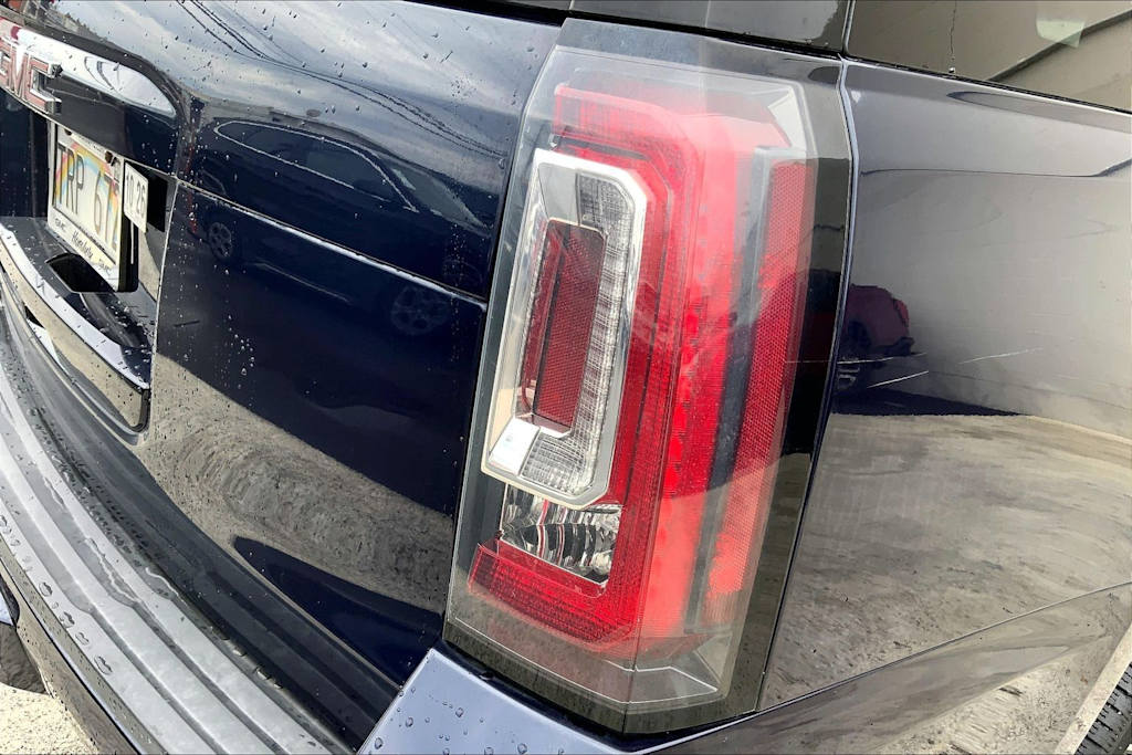 Thumbnail: 2018 GMC Yukon XL - 30