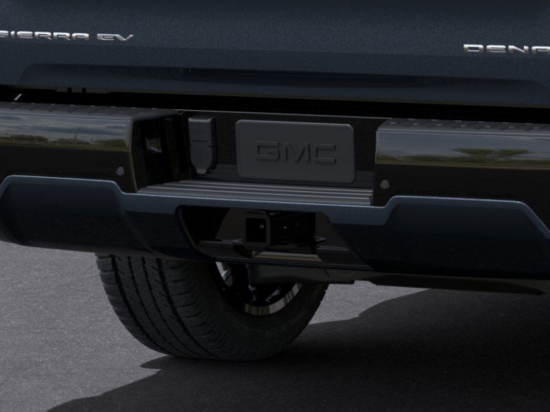 2025 GMC Sierra EV Denali 19