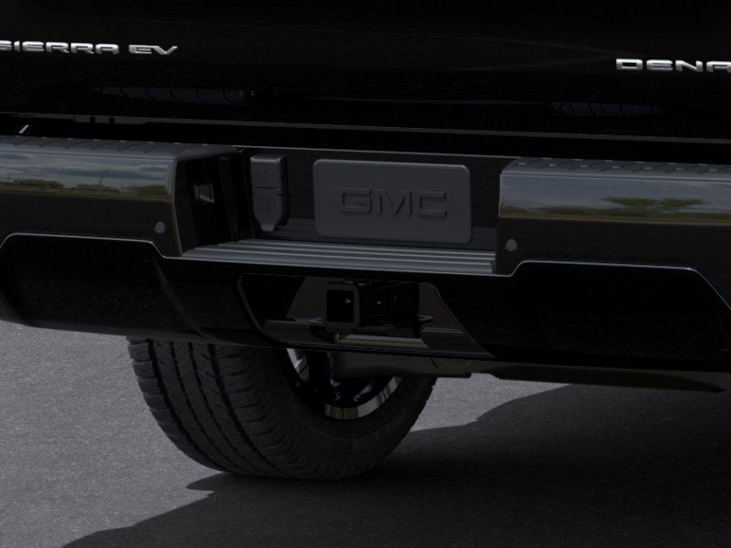 2025 GMC Sierra EV Denali 19