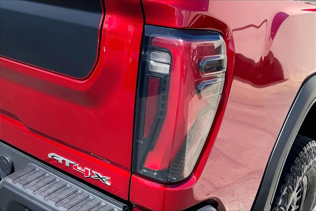 Thumbnail: 2024 GMC Sierra 2500 - 32