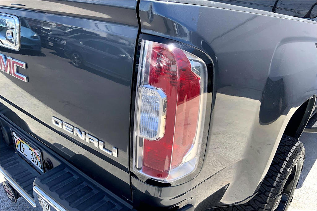 Thumbnail: 2016 GMC Canyon - 32