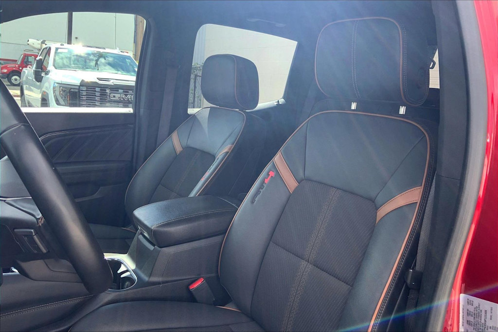 Thumbnail: 2023 GMC Canyon - 11