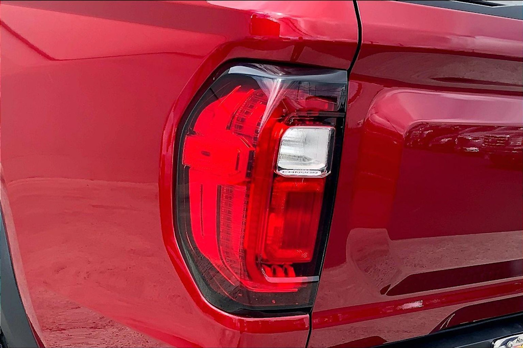 Thumbnail: 2023 GMC Canyon - 31