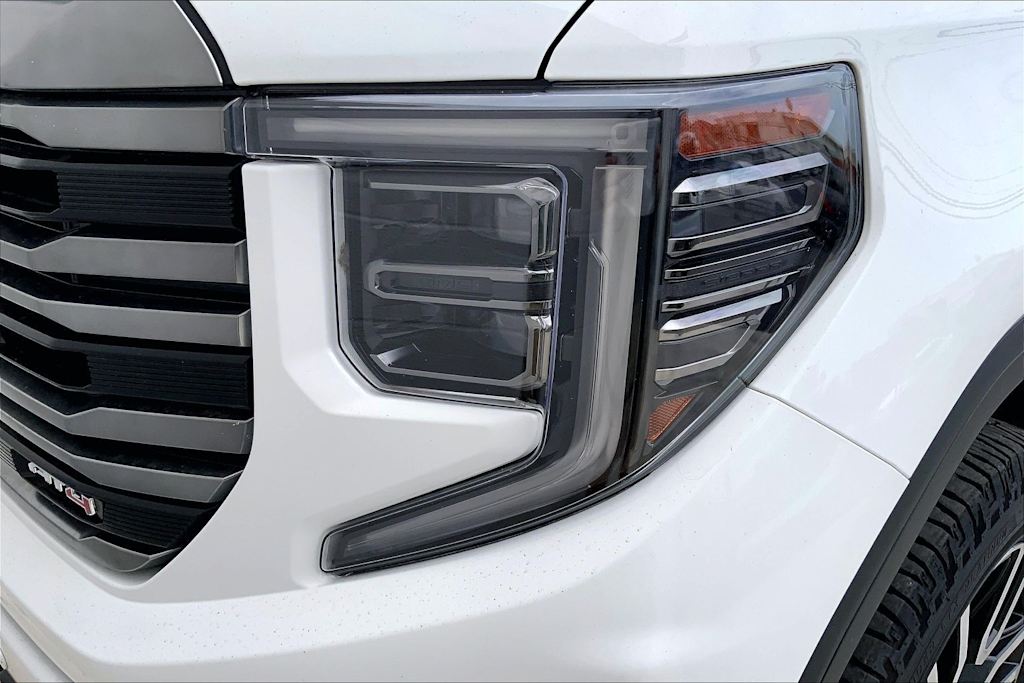 Thumbnail: 2023 GMC Sierra 1500 - 31