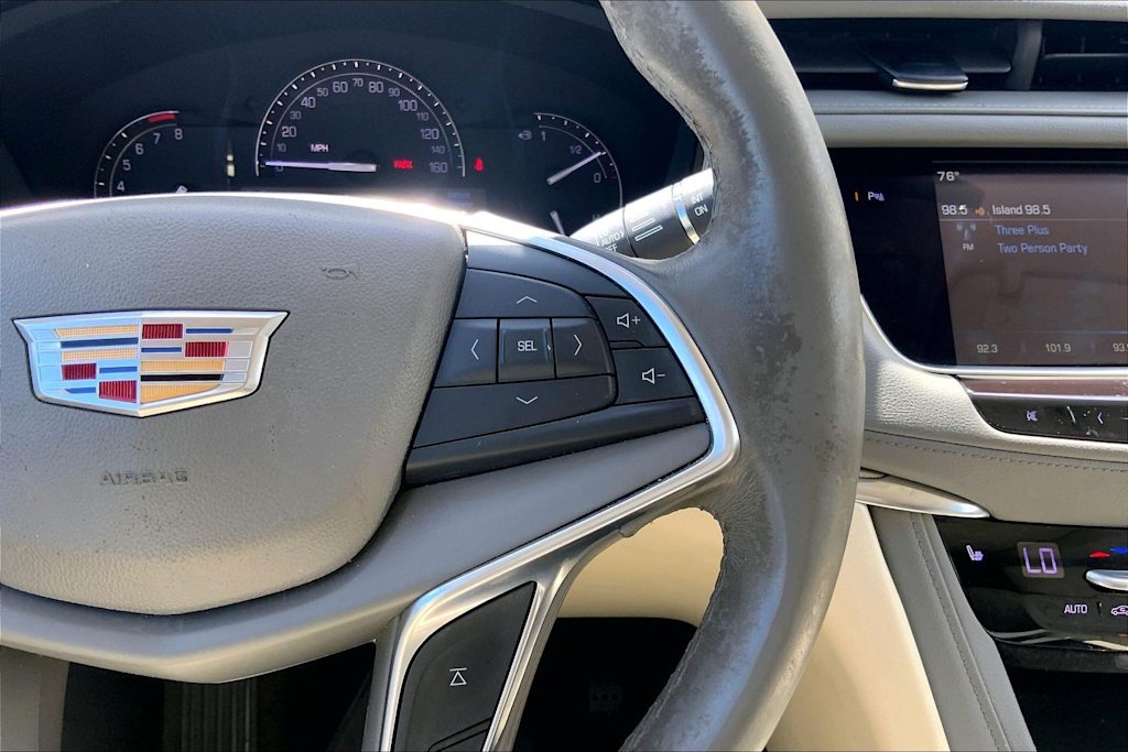 Thumbnail: 2017 Cadillac XT5 - 25