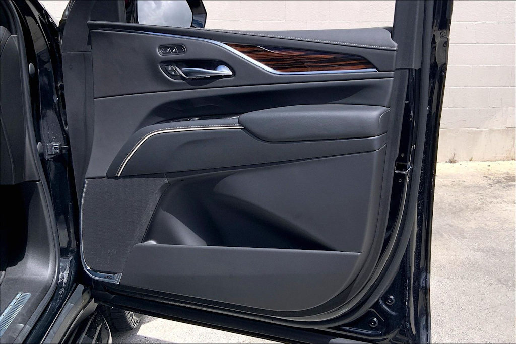 Thumbnail: 2023 Cadillac Escalade - 28
