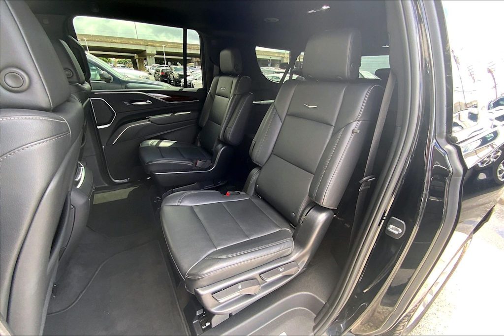 Thumbnail: 2023 Cadillac Escalade - 29