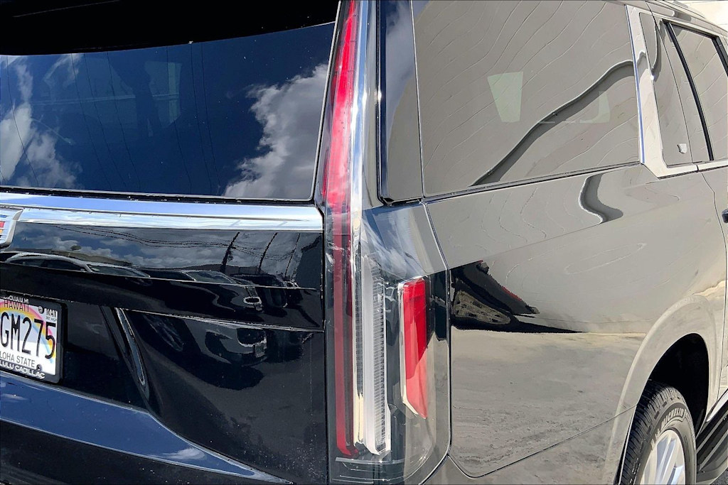 Thumbnail: 2023 Cadillac Escalade - 32