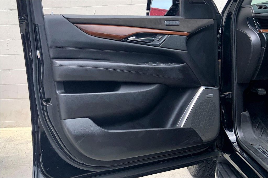Thumbnail: 2019 Cadillac Escalade - 27