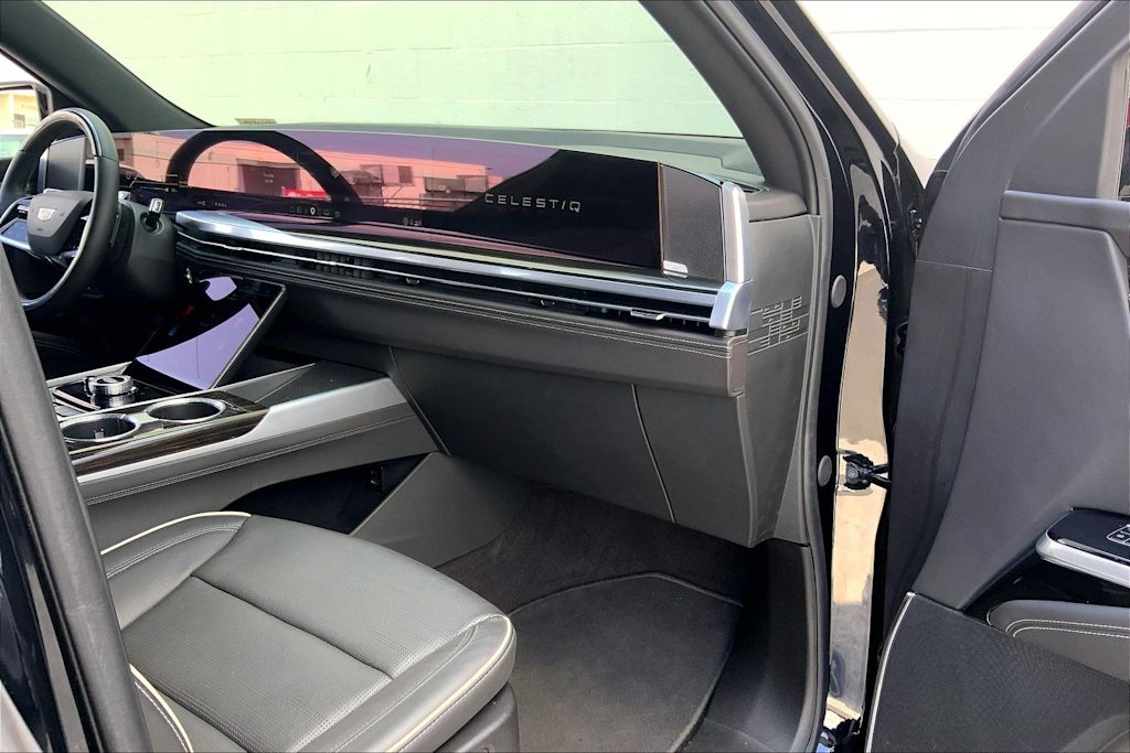 Thumbnail: 2025 Cadillac Escalade - 24