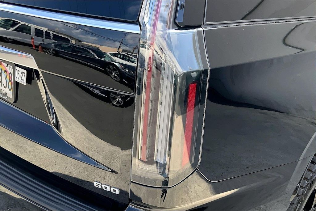 Thumbnail: 2025 Cadillac Escalade - 33