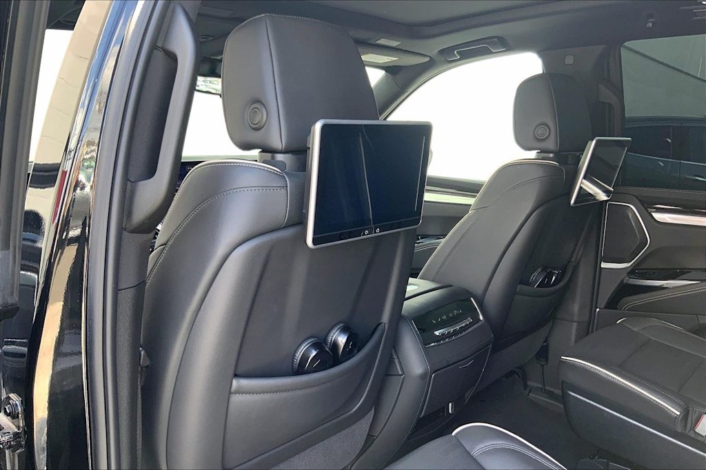 Thumbnail: 2025 Cadillac Escalade - 13