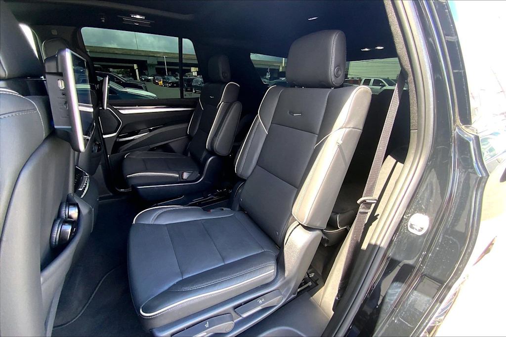 Thumbnail: 2025 Cadillac Escalade - 30