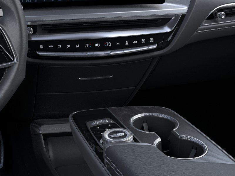 Thumbnail: 2026 Cadillac Lyriq - 9