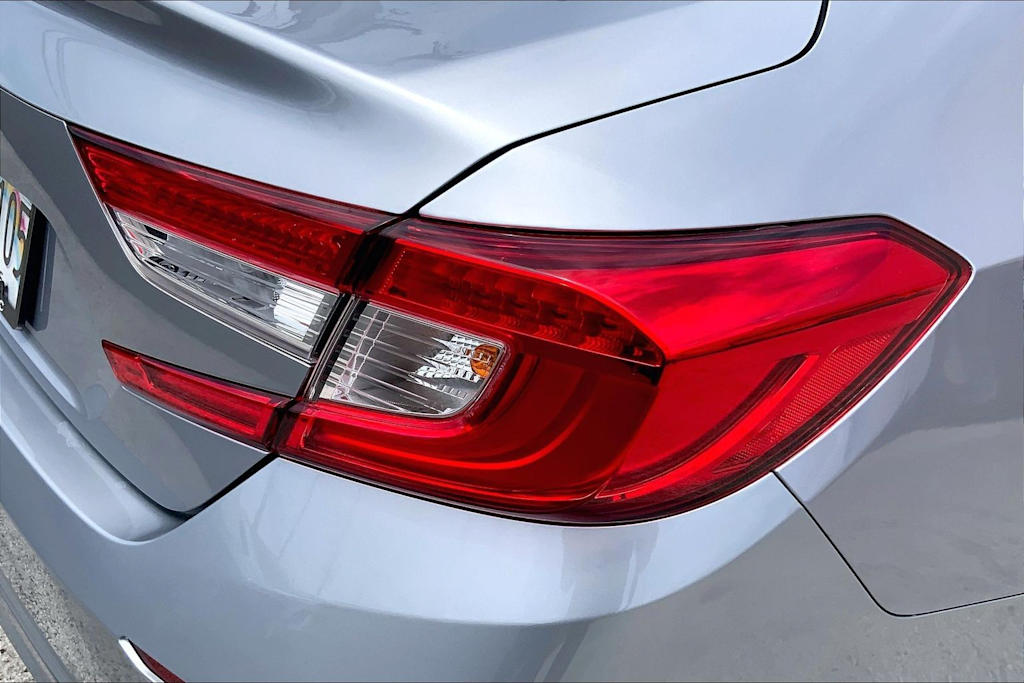 Thumbnail: 2018 Honda Accord - 32