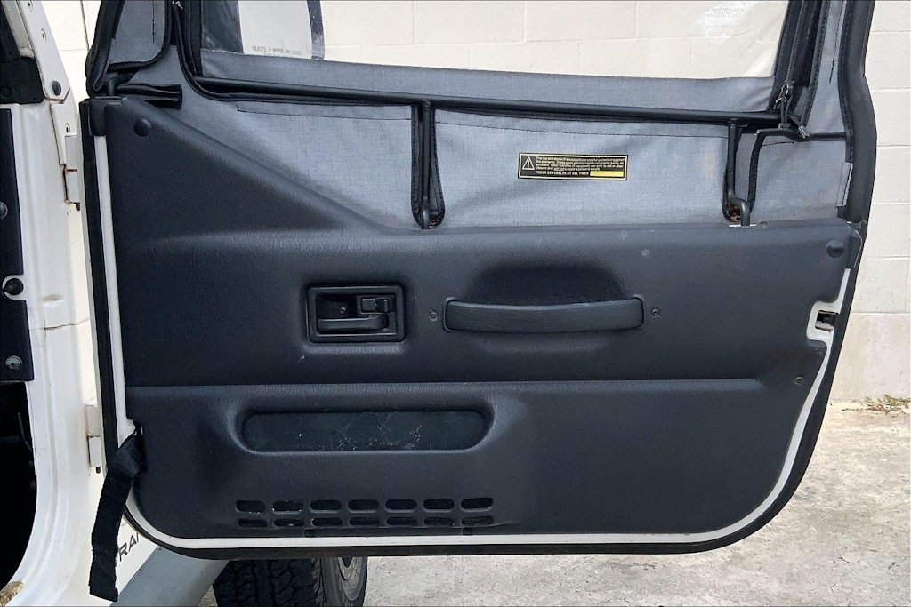 Thumbnail: 2004 Jeep Wrangler - 21