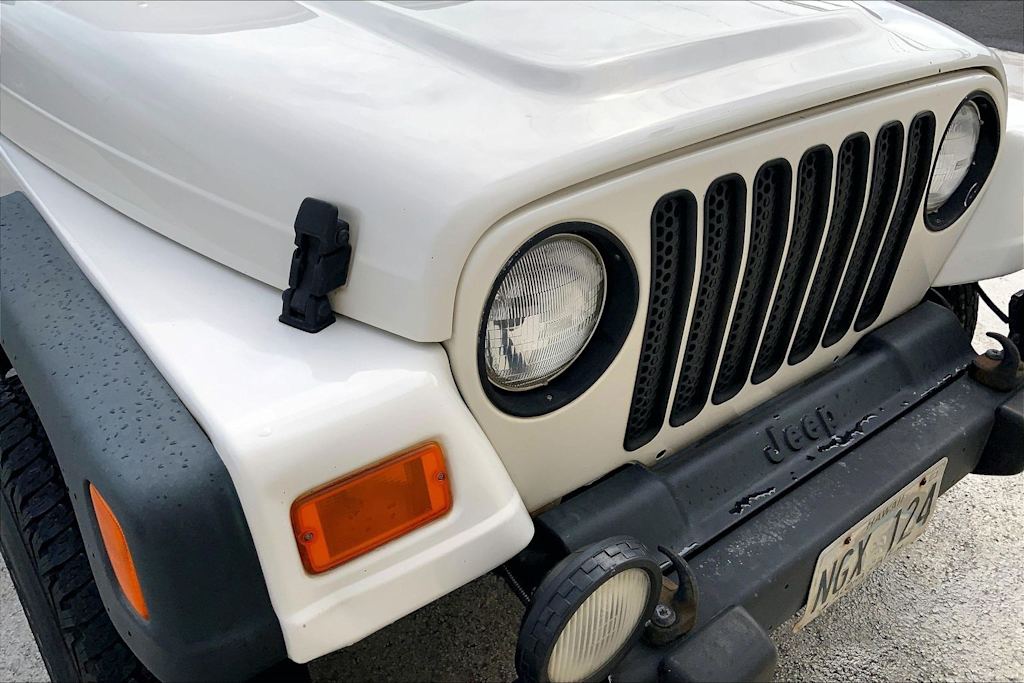 Thumbnail: 2004 Jeep Wrangler - 23