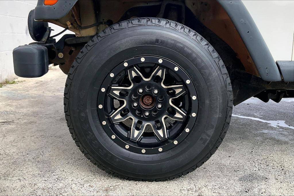 Thumbnail: 2004 Jeep Wrangler - 6