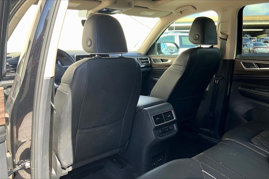 Thumbnail: 2024 Volkswagen Atlas - 13