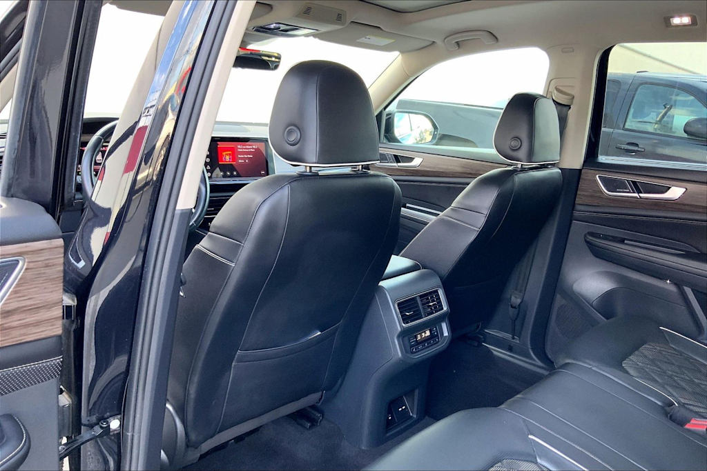 Thumbnail: 2024 Volkswagen Atlas - 13