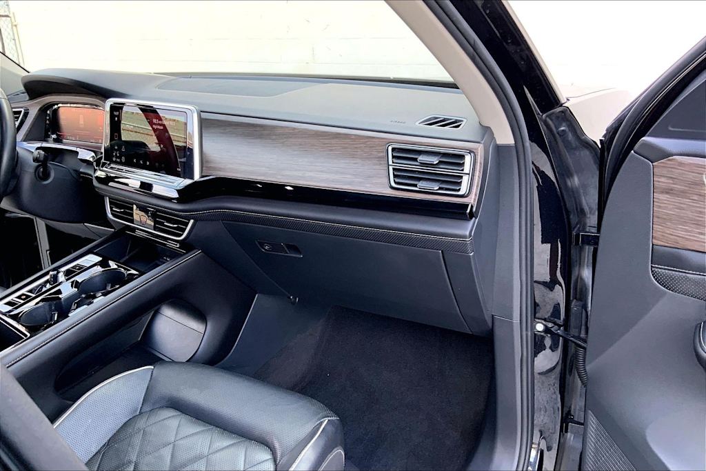 Thumbnail: 2024 Volkswagen Atlas - 15