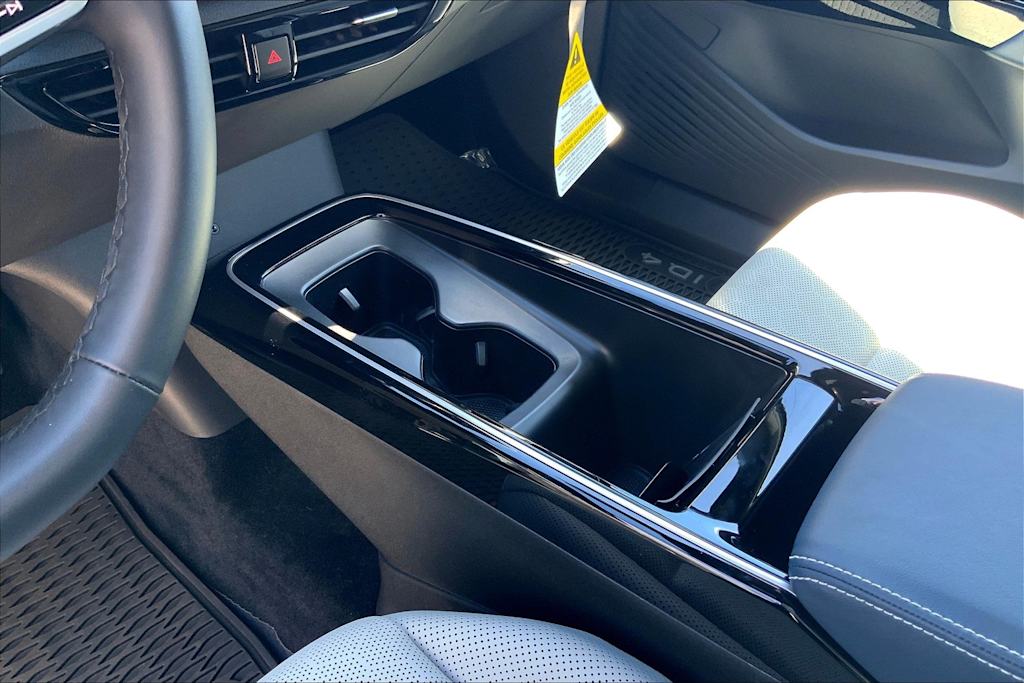 Thumbnail: 2025 Volkswagen ID.4 - 17