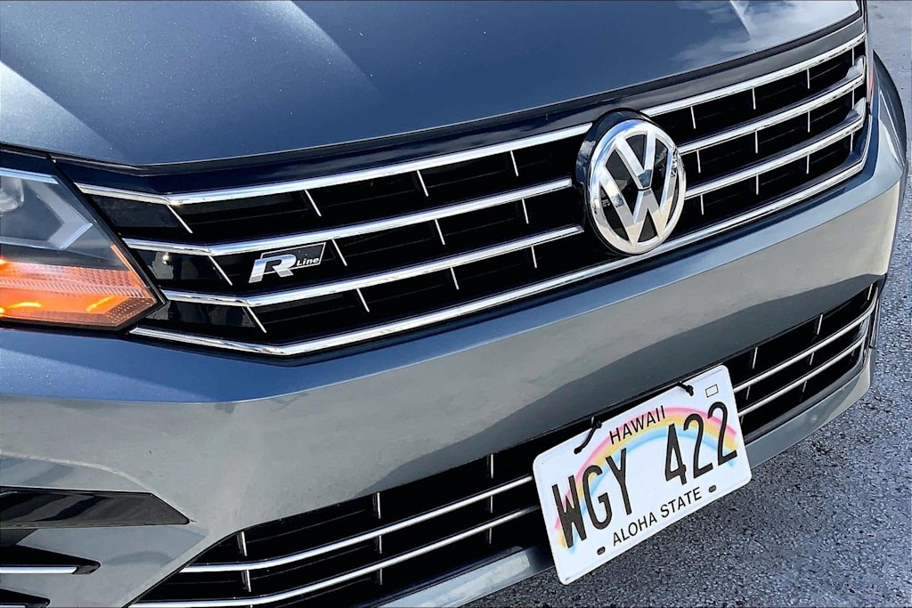 Thumbnail: 2017 Volkswagen Passat - 33