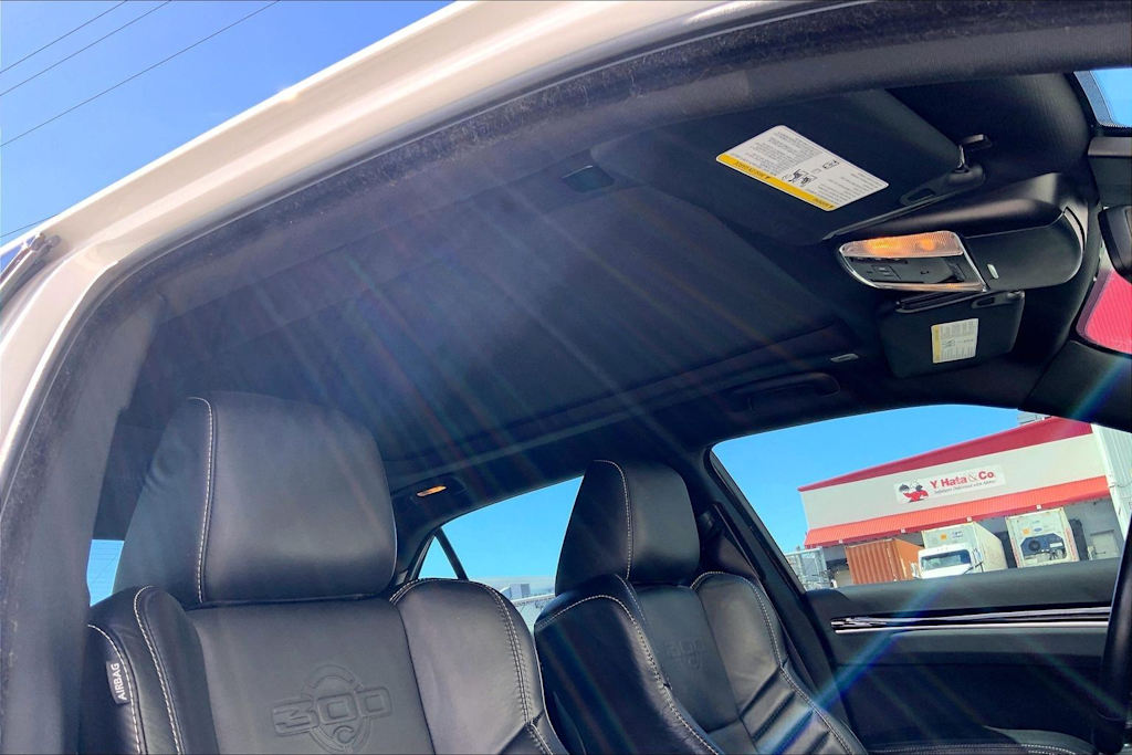 Thumbnail: 2023 Chrysler 300 - 30