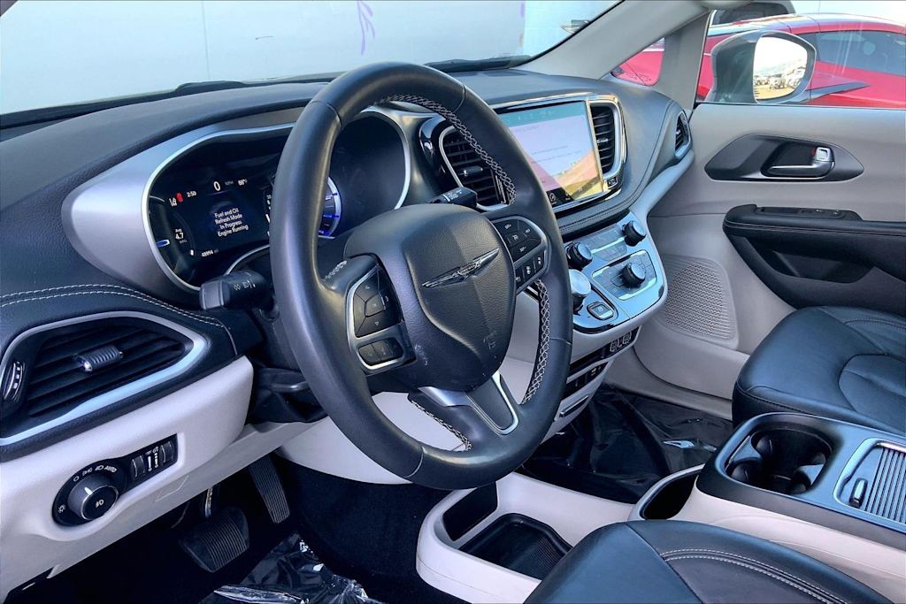 Thumbnail: 2022 Chrysler Pacifica - 2