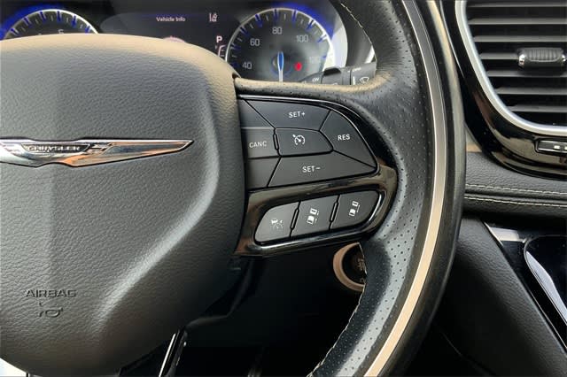 2021 Chrysler Pacifica Limited 26