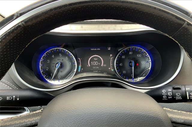 2021 Chrysler Pacifica Limited 16