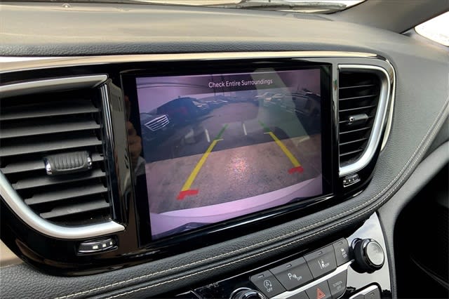 2021 Chrysler Pacifica Limited 27