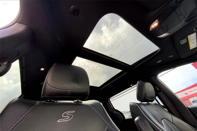 2021 Chrysler Pacifica Limited 31