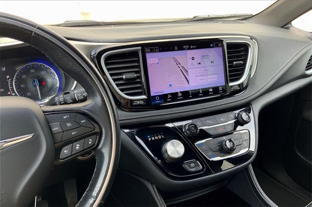 2021 Chrysler Pacifica Limited 15