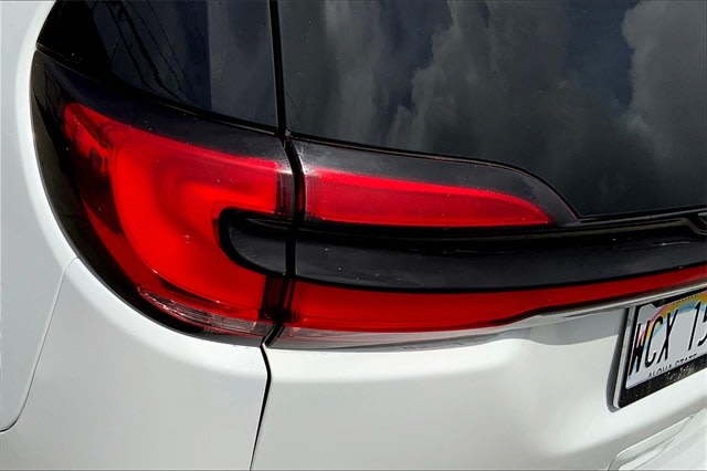 2021 Chrysler Pacifica Limited 33