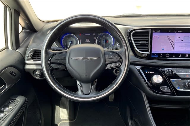 2021 Chrysler Pacifica Limited 14