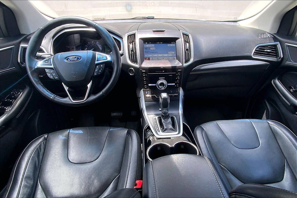 Thumbnail: 2018 Ford Edge - 10