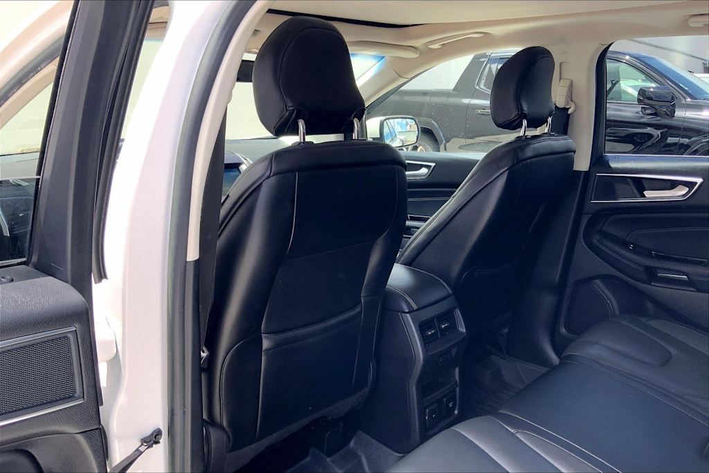 Thumbnail: 2018 Ford Edge - 13