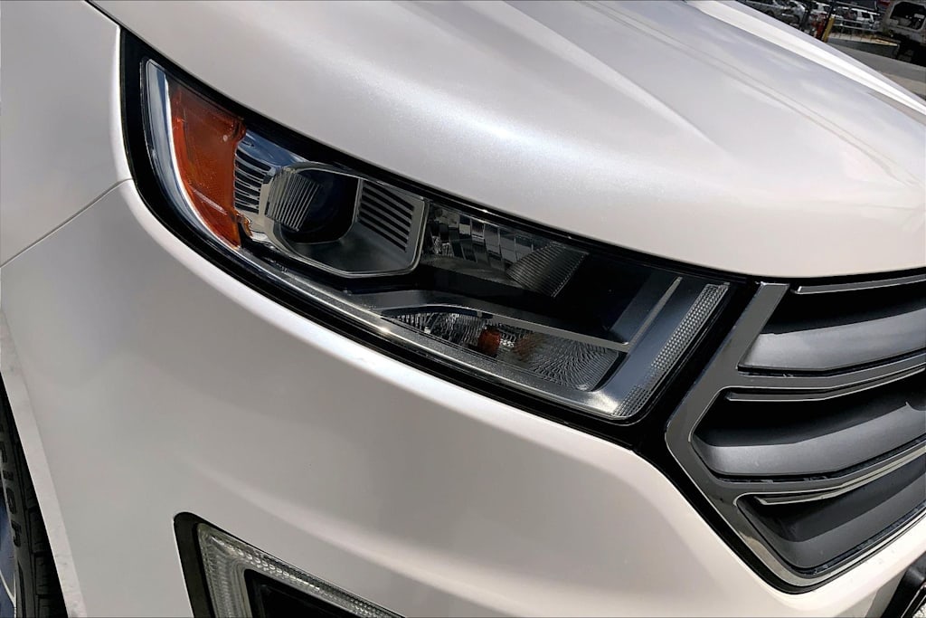Thumbnail: 2018 Ford Edge - 31