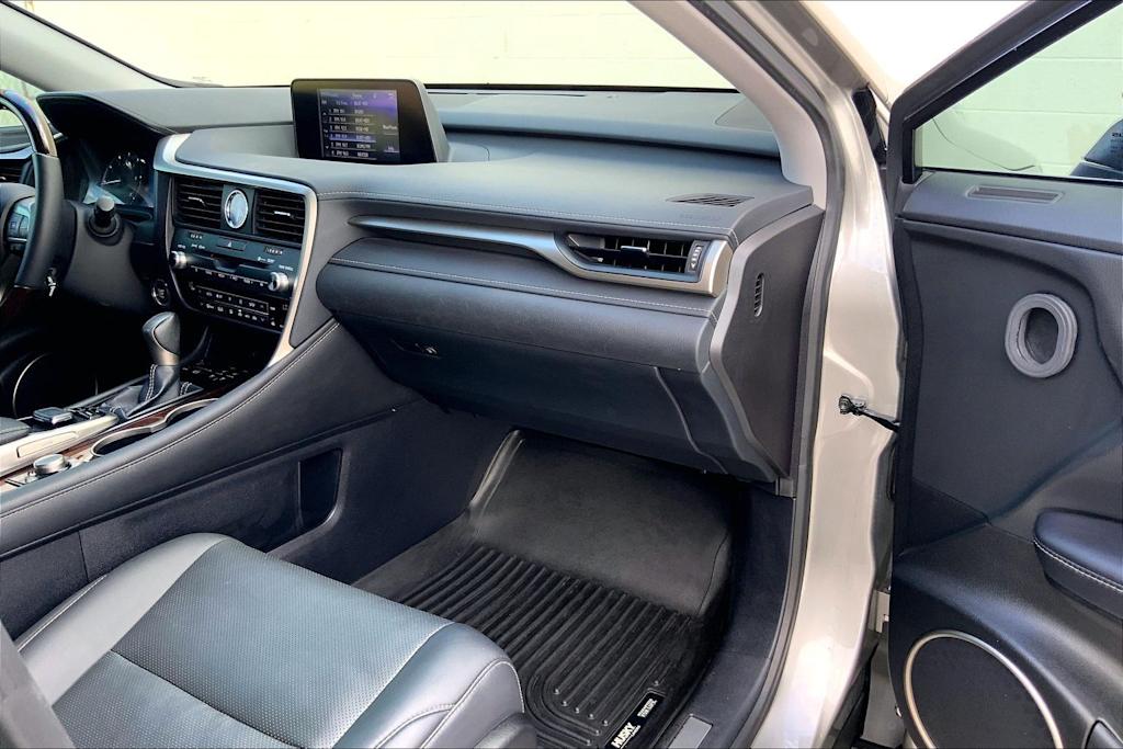Thumbnail: 2017 Lexus RX - 24