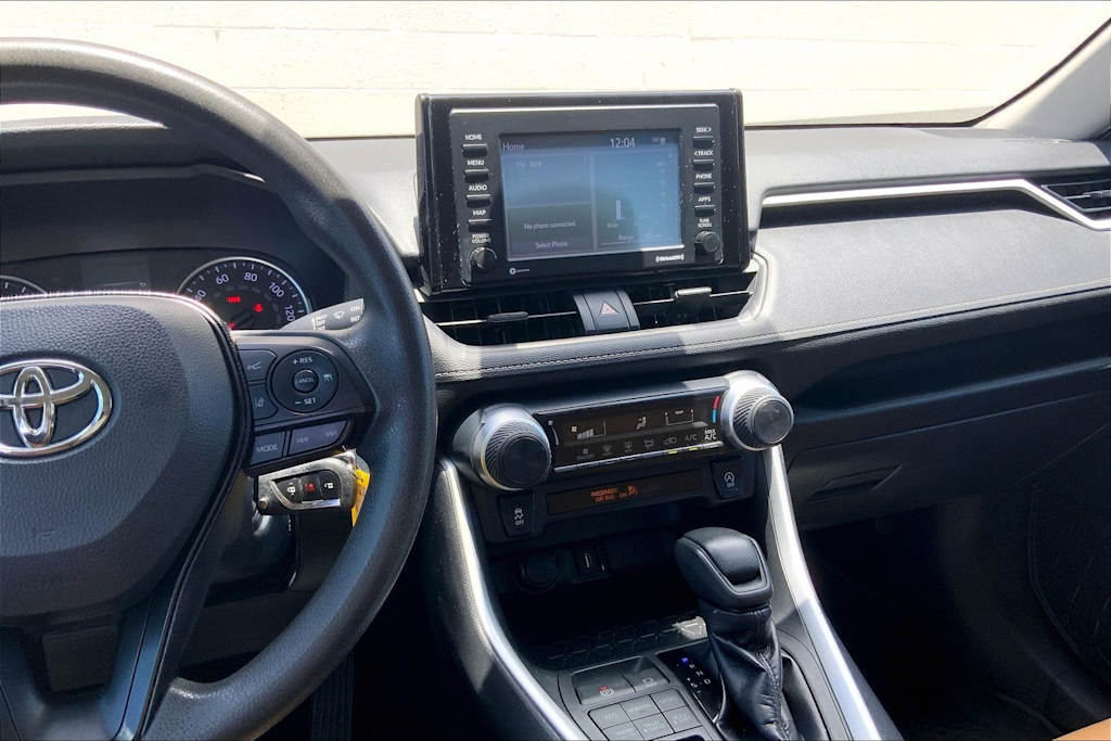 Thumbnail: 2020 Toyota RAV4 - 15