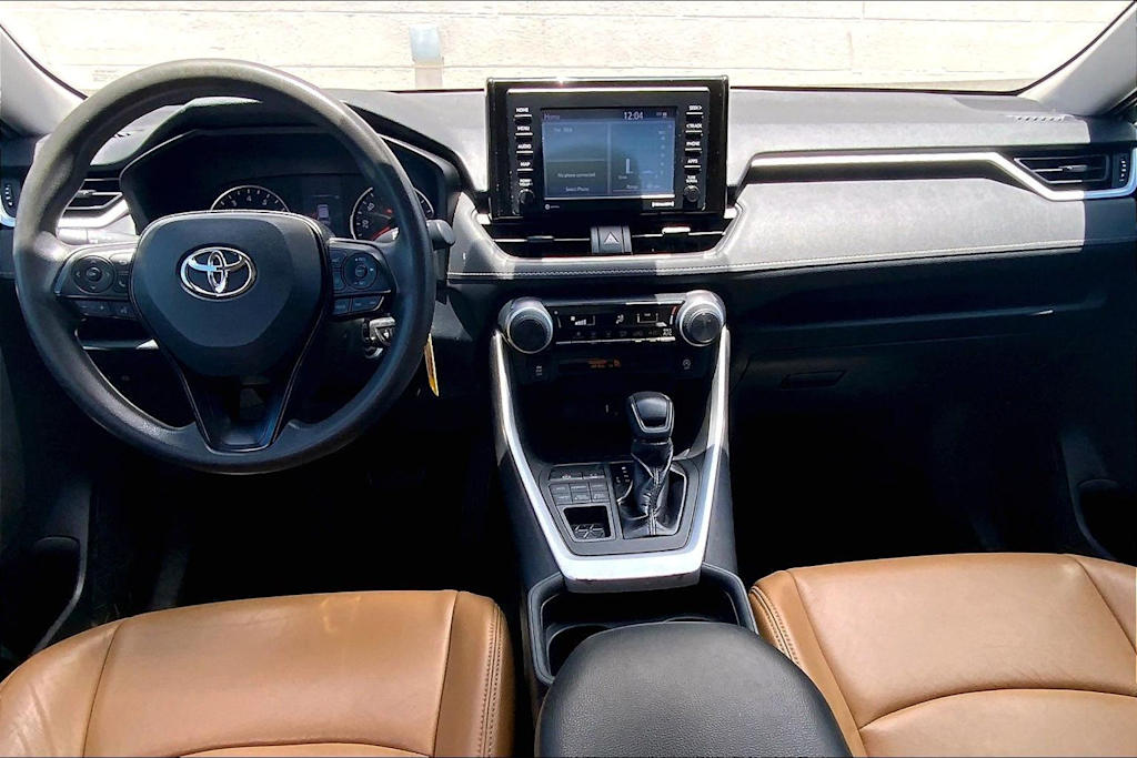 Thumbnail: 2020 Toyota RAV4 - 10